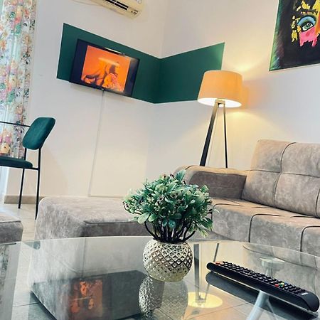 Top Central Apartment Tirana Bagian luar foto