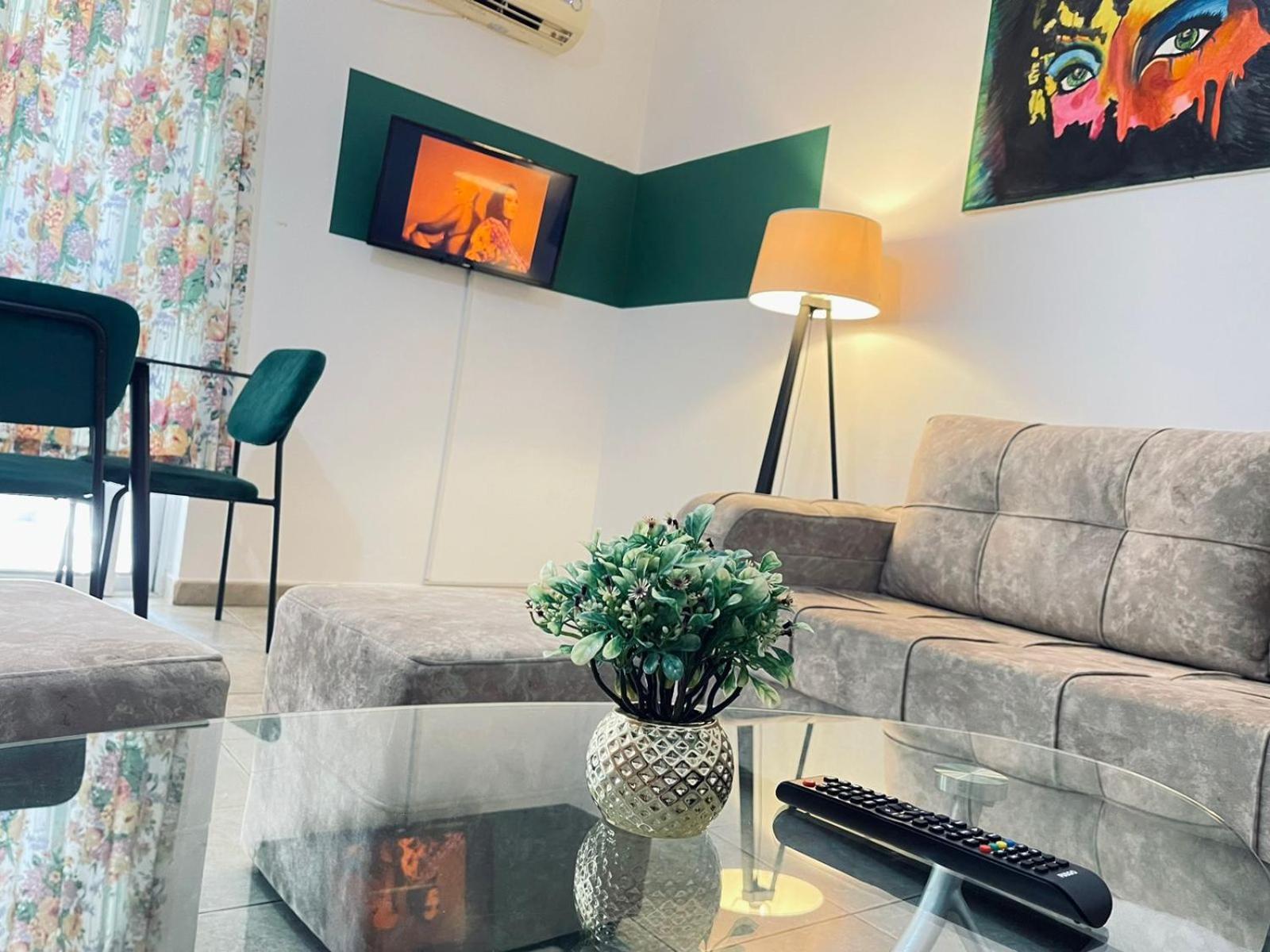 Top Central Apartment Tirana Bagian luar foto